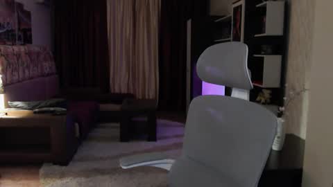 Snapshot of l1onkennedy chatting on December 17, 9:21 pm l1onkennedy online show from December 17, 9:21 pm