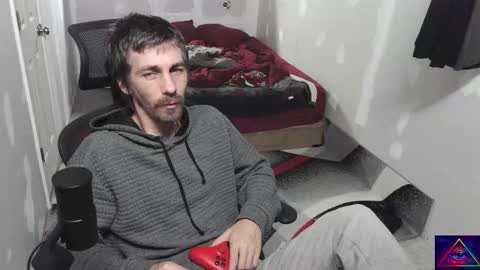 l1v1nth3dr3am online show from November 9, 7:28 am