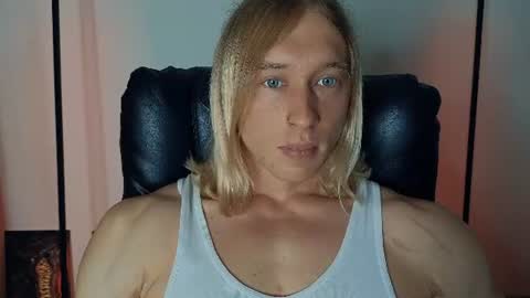 Snapshot of l_adonis_l chatting on July 5, 10:00 am Adonis online show from July 5, 10:00 am