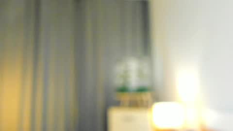 Snapshot of la_belle_ chatting on February 26, 6:32 pm Alice online show from February 26, 6:32 pm