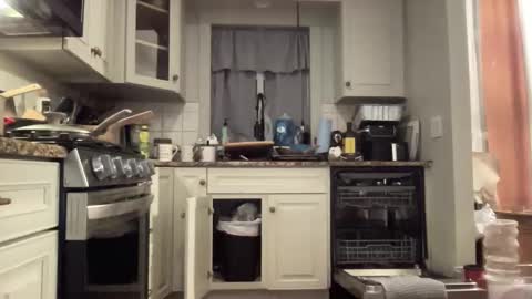 Snapshot of laceluxleather chatting on February 28, 1:39 am laceluxleather online show from February 28, 1:39 am