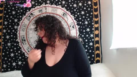 Lacey online show from June 11, 9:02 pm