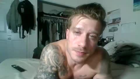 Snapshot of lacrioxcum18 chatting on December 7, 5:37 am lacrioxcum18 online show from December 7, 5:37 am