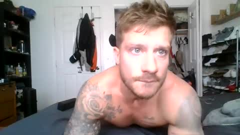 Snapshot of lacrioxcum18 chatting on October 6, 6:38 pm lacrioxcum18 online show from October 6, 6:38 pm