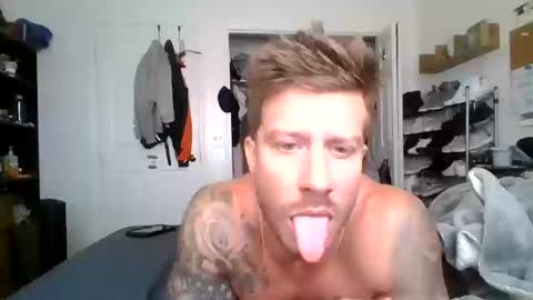 Snapshot of lacrioxcum18 chatting on October 16, 4:30 pm lacrioxcum18 online show from October 16, 4:30 pm