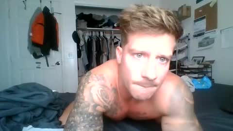 Snapshot of lacrioxcum18 chatting on November 23, 9:14 pm lacrioxcum18 online show from November 23, 9:14 pm