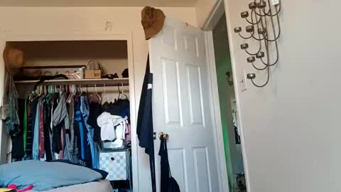 Snapshot of lacybell chatting on December 20, 9:44 pm lacybell online show from December 20, 9:44 pm