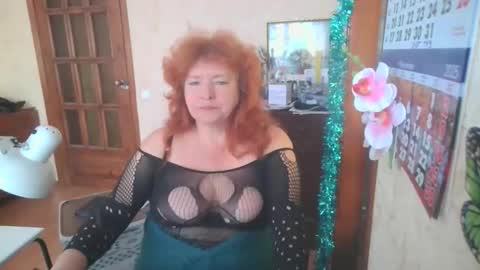 Snapshot of ladamay chatting on October 3, 9:50 am LadaMay online show from October 3, 9:50 am