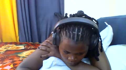 Snapshot of ladar_ chatting on February 20, 6:26 am vida online show from February 20, 6:26 am