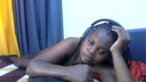 Snapshot of ladar_ chatting on February 27, 6:35 am vida online show from February 27, 6:35 am