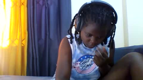 Snapshot of ladar_ chatting on March 2, 1:07 pm vida online show from March 2, 1:07 pm