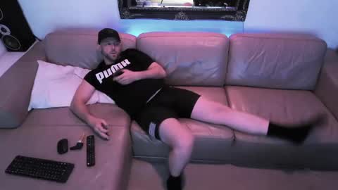 Hectic online show from January 9, 5:22 pm