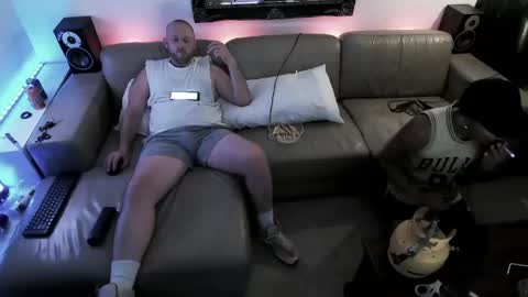 Hectic online show from February 4, 3:26 pm