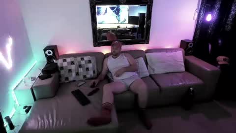 Hectic online show from February 14, 11:42 am