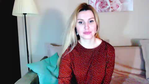 Lady  moon   online show from January 27, 4:54 pm