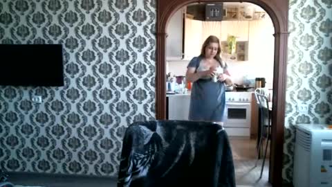 lady cute cat29 online show from April 14, 2:28 am