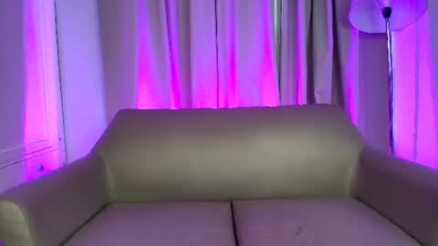 Karla - Instagram   lady karla1 online show from June 27, 9:31 pm
