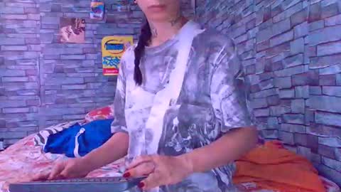 Snapshot of lady_godss chatting on December 14, 11:09 pm Lady godss online show from December 14, 11:09 pm