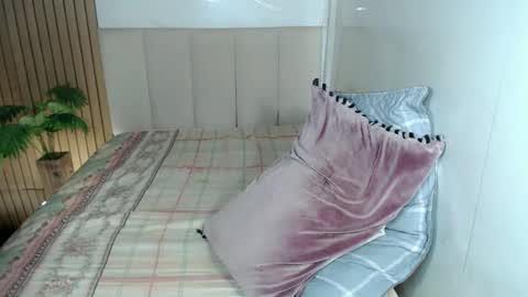   online show from March 22, 4:16 am