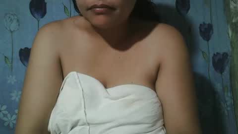 Snapshot of lady_love063 chatting on January 23, 5:02 am lady_love063 online show from January 23, 5:02 am