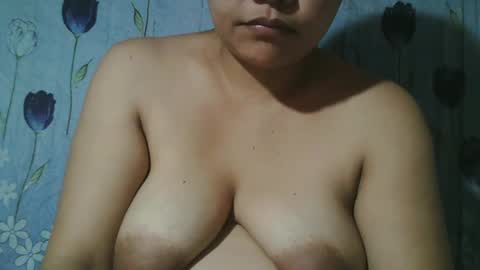 Snapshot of lady_love063 chatting on January 28, 2:42 pm lady_love063 online show from January 28, 2:42 pm