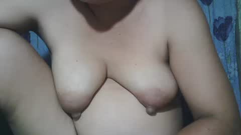 Snapshot of lady_love063 chatting on October 6, 1:19 pm lady_love063 online show from October 6, 1:19 pm