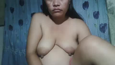 Snapshot of lady_love063 chatting on October 15, 9:59 pm lady_love063 online show from October 15, 9:59 pm