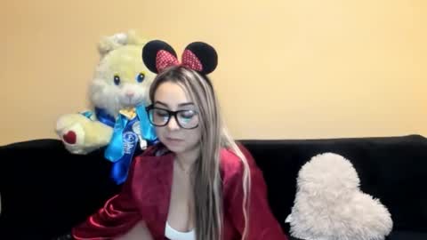 Snapshot of lady_lyanna chatting on November 3, 11:04 pm Lady Lyanna online show from November 3, 11:04 pm