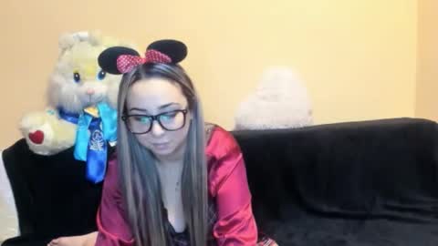 Snapshot of lady_lyanna chatting on November 7, 10:21 pm Lady Lyanna online show from November 7, 10:21 pm