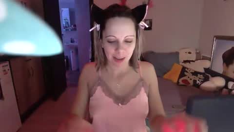 lady_smile69 online show from December 3, 7:11 pm