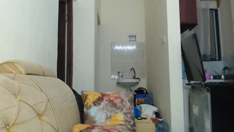 Snapshot of lady_twerky chatting on October 26, 12:38 am Maya online show from October 26, 12:38 am