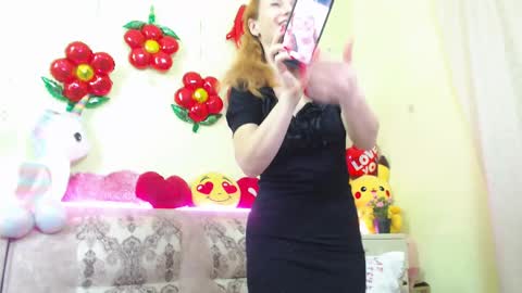 Snapshot of ladybigsmile chatting on March 2, 9:32 pm Sima Ladybigsmile online show from March 2, 9:32 pm