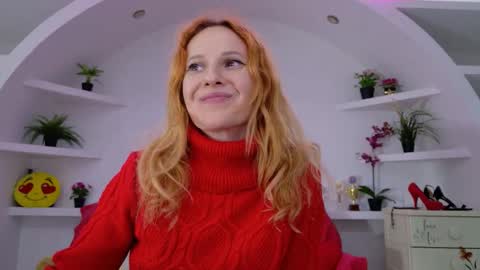 Snapshot of ladybigsmile chatting on September 21, 7:04 pm Sima Ladybigsmile online show from September 21, 7:04 pm