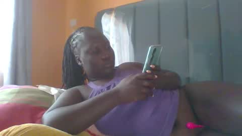 lindah32 online show from September 30, 9:25 am