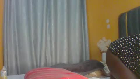 lindah32 online show from November 24, 10:53 pm