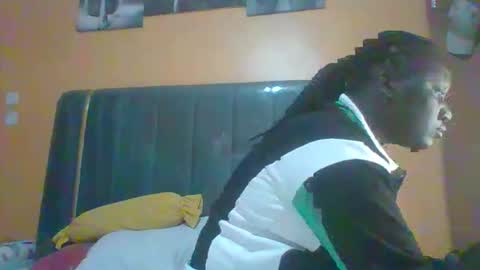 Snapshot of ladyblossoms19 chatting on May 24, 8:25 pm lindah32 online show from May 24, 8:25 pm