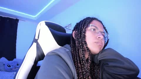  Lady  online show from February 8, 3:41 am