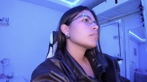  Lady  online show from July 7, 3:53 am
