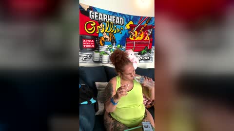Snapshot of ladycreamypr1 chatting on April 10, 9:30 pm onlyfans Ladycreamypr online show from April 10, 9:30 pm