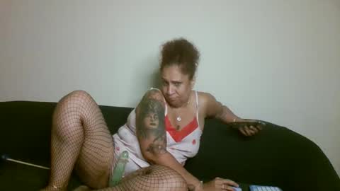 Snapshot of ladycreamypr1 chatting on May 28, 2:09 am onlyfans Ladycreamypr online show from May 28, 2:09 am