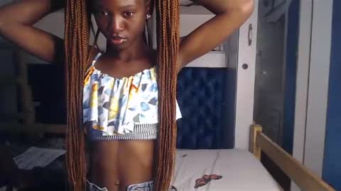 Snapshot of ladydiva69 chatting on January 25, 7:17 am ladydiva69 online show from January 25, 7:17 am