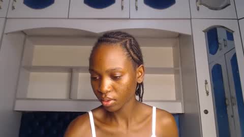 Snapshot of ladydiva69 chatting on March 1, 2:15 am ladydiva69 online show from March 1, 2:15 am