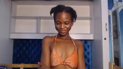 Snapshot of ladydiva69 chatting on March 10, 7:42 am ladydiva69 online show from March 10, 7:42 am