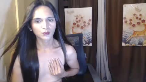 Snapshot of ladygreen03 chatting on March 10, 5:18 pm ladygreen03 online show from March 10, 5:18 pm