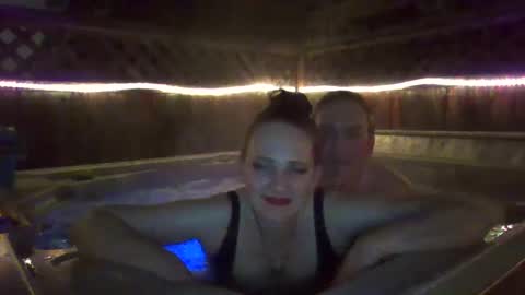 ladykiva_n_hubz online show from September 27, 7:24 am