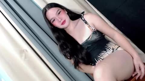 Snapshot of ladylollipop_marls chatting on October 7, 4:15 pm ladylollipop_marls online show from October 7, 4:15 pm