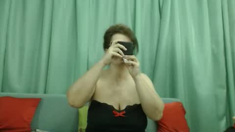 Nicole.... online show from January 12, 7:57 am