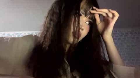 Snapshot of ladymau chatting on June 15, 7:38 pm May online show from June 15, 7:38 pm
