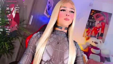 Snapshot of ladynoah chatting on September 13, 11:59 pm Noah Smith online show from September 13, 11:59 pm