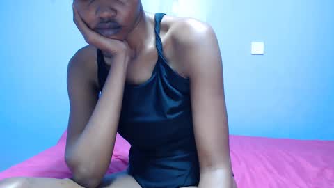 ladyqeeen online show from February 14, 9:24 am